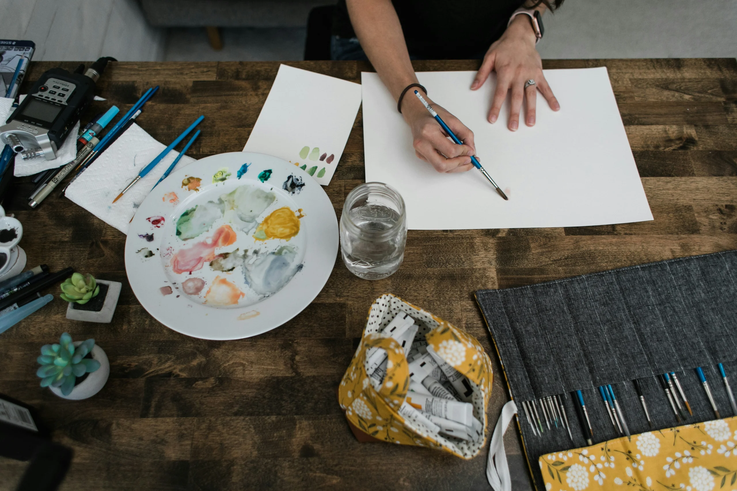Using painting as a creative counselling technique